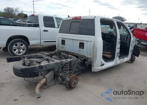 2015 Ram 1500 Outdoorsman z USA, uszkodzony, nr VIN 1C6RR6LG0FS630582